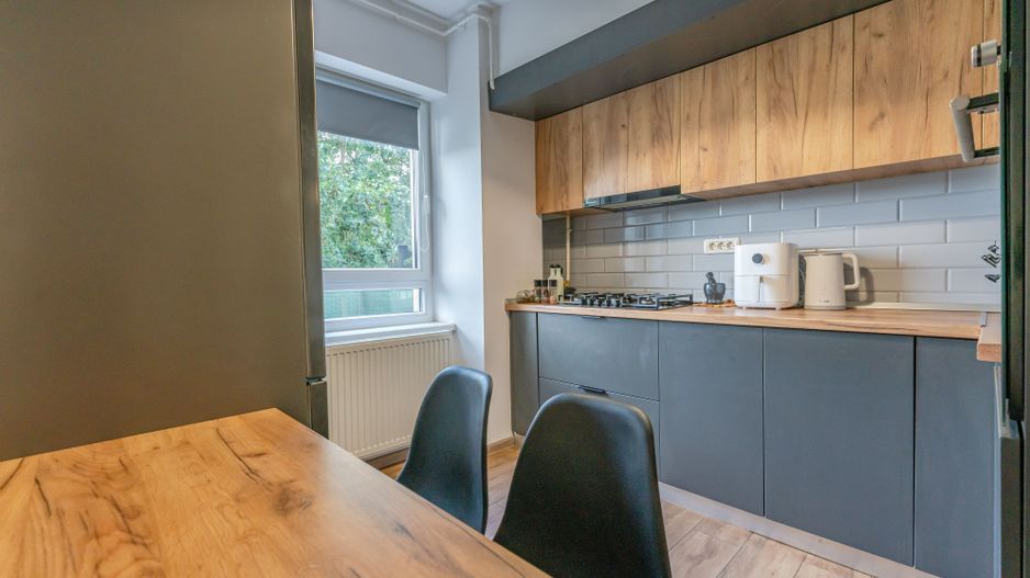 2 camere decomandat mobilat utilat cu gradina - Poză 14