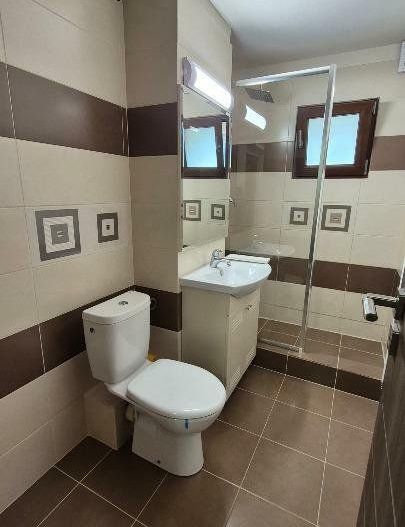 Central, 4 camere renovate, liber la vanzare, loc parcare concesionat - Poză 9