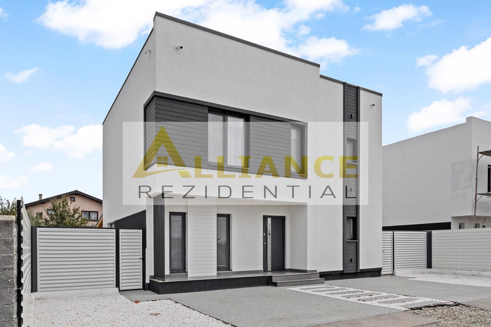 Casa individuala || P+1E+POD || 4 camere - 3 bai  || 300 mp teren || - Poză 34