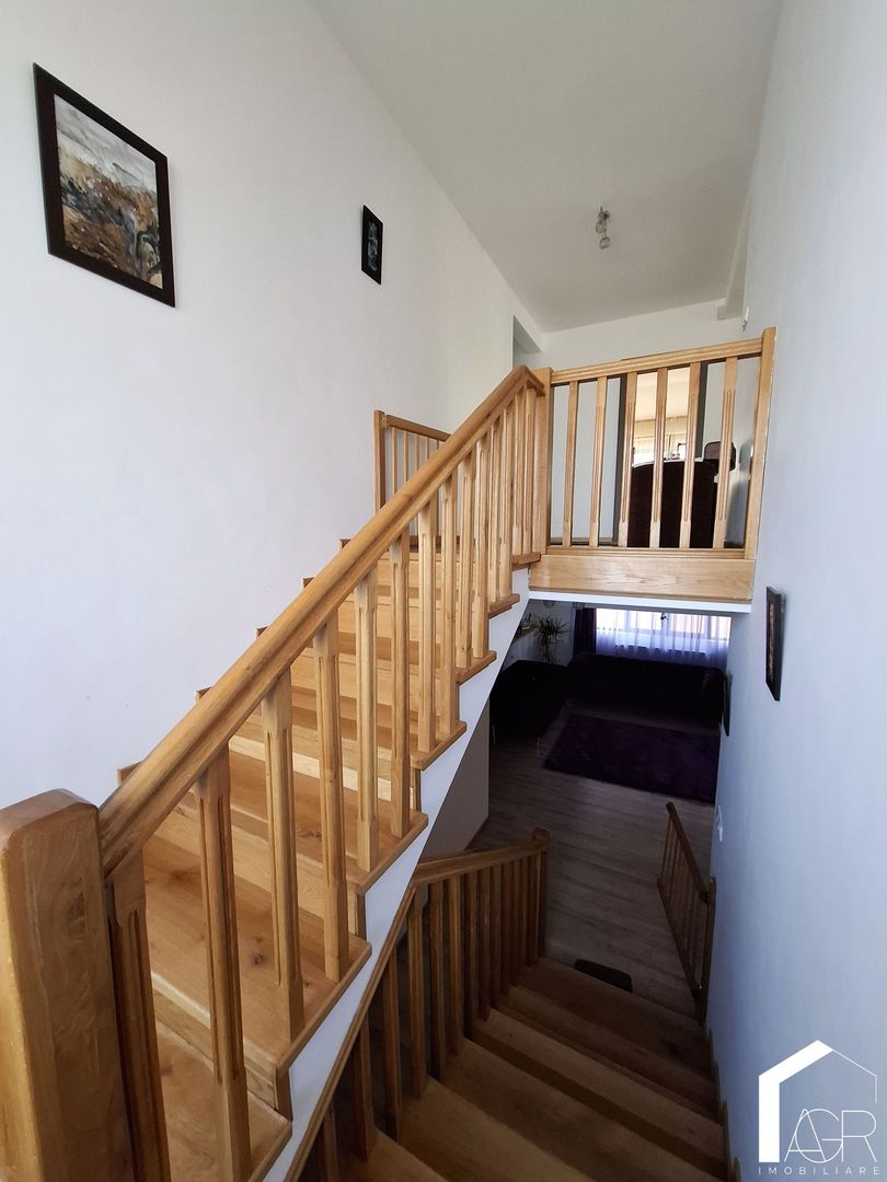 Vila cu 7 camere de vanzare in Paulesti - Poză 12