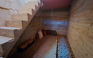 Casă la roșu la 165000 euro I Pe teren de 32 de ari I Măneuți - Poză 11