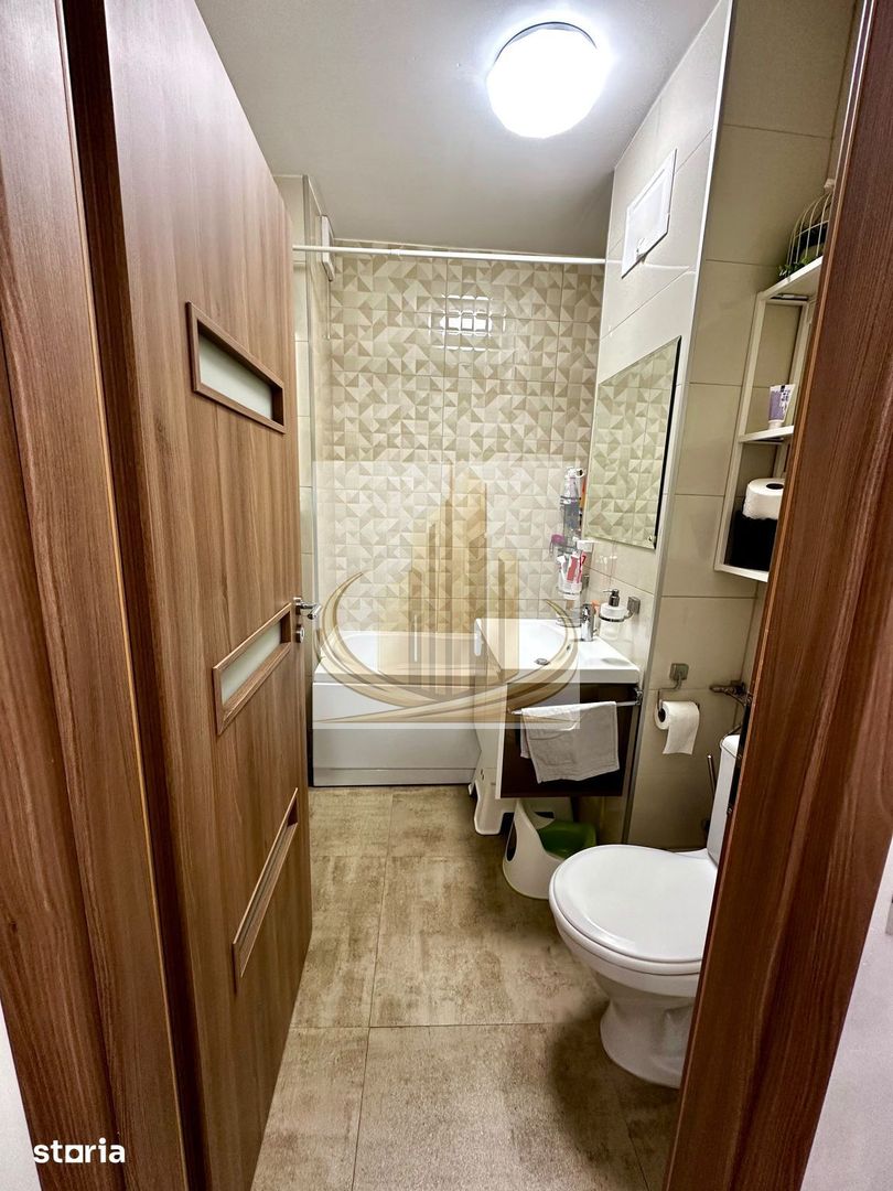Apartament cu 4 camere si 2 bai | 84 mp | decomandat | zonă centrală - Poză 11