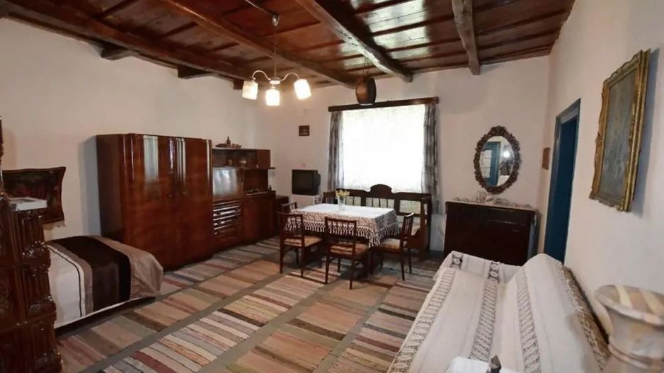 Casă cu teren generos   Mădăras, județul Satu Mare - Poză 2