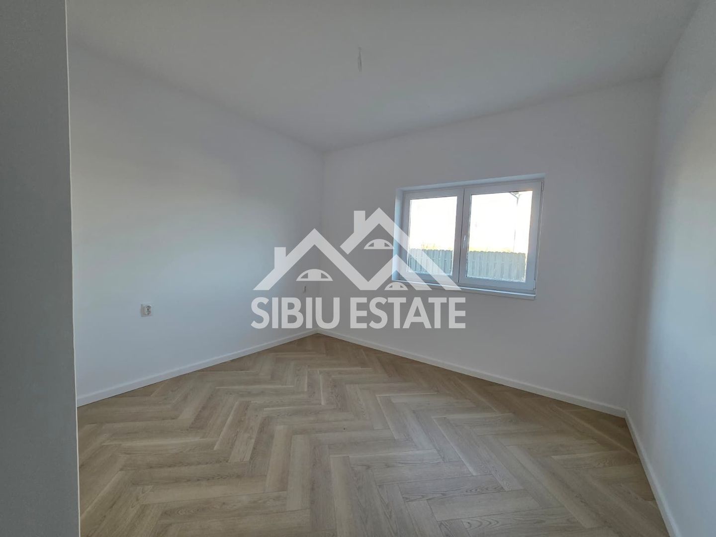 Apartament doua camere decomandat, INTABULAT, etaj 1, Selimbar - Poză 3