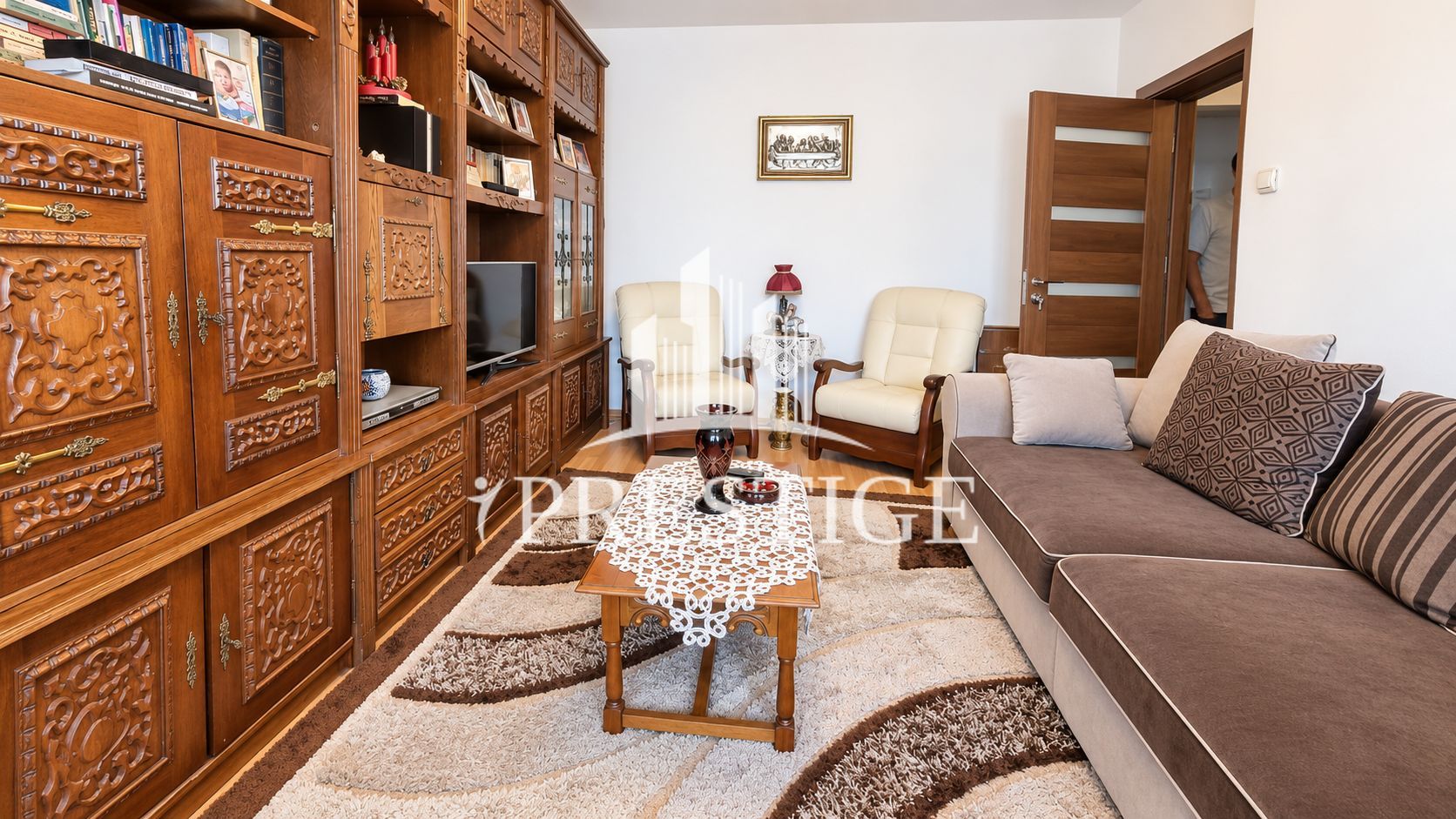 APARTAMENT 4 CAMERE, 2 BĂI, BALCON, PIVNIȚĂ, B-DUL MIHAI VITEAZU - Poză 2