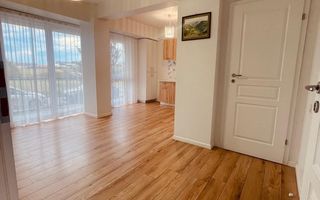 Spațiu comercial, premium, 3 camere, 2 locuri de parcare, Europa, OMV - Poză 3