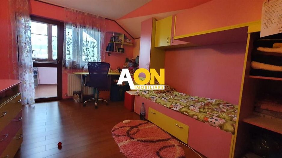 Casa de vanzare, 4 camere, 2 terase, garaj, 849 mp teren, Oarda de Jos - Poză 12