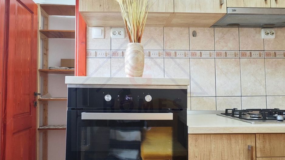 Apartament mare, decomandat, bucatarie separata. PET FRIENDLY. - Poză 30