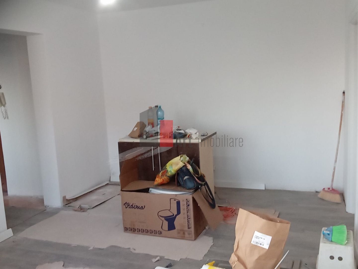 Vânzare apartament 3 camere Brâncoveanu - Poză 3