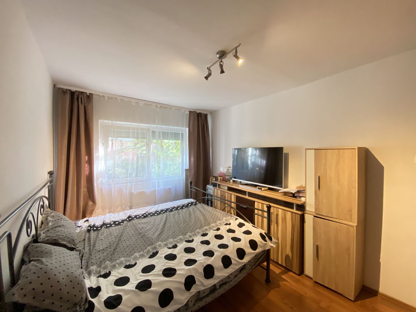 Apartament 3 Camere, Parter, Gradina, Spitalul Județean, Comision 0% - Poză 3