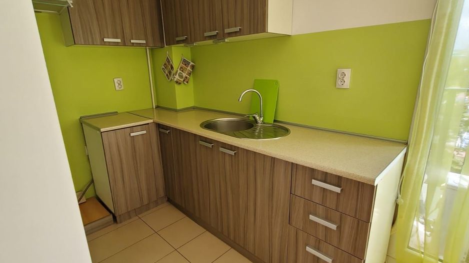 3 CAMERE IN COSMOPOLIS - Poză 11