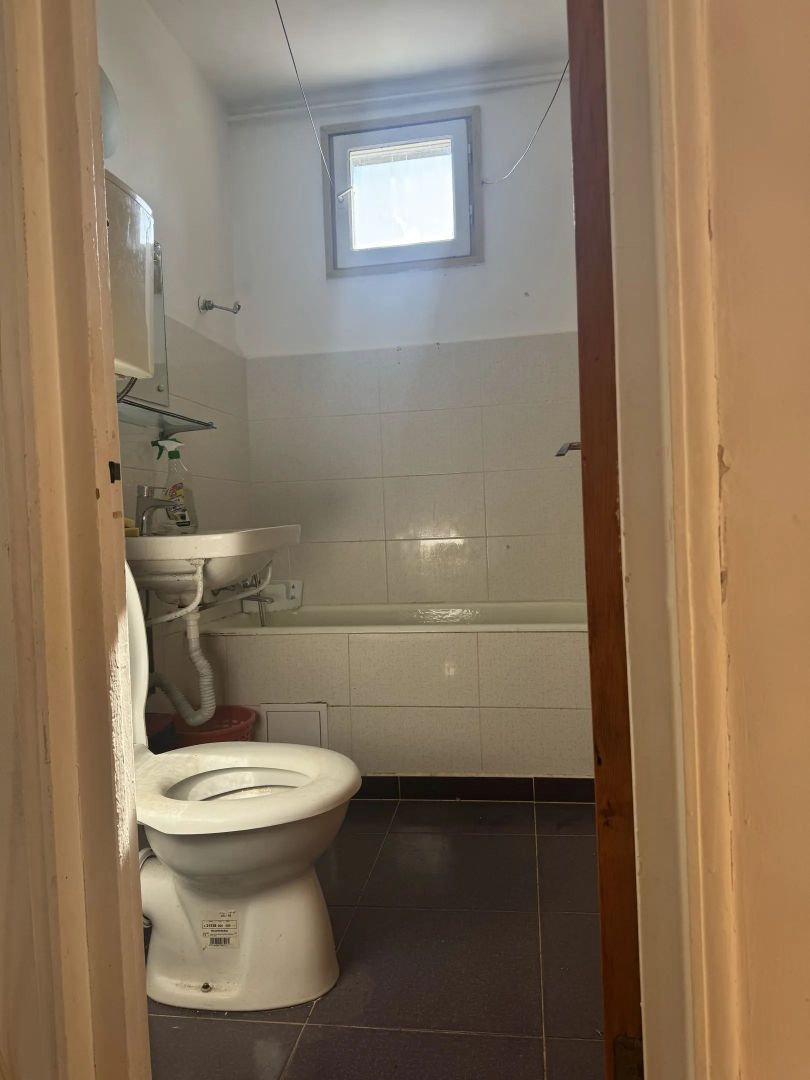 APARTAMENT 2 CAMERE DRUMUL TABEREI - Poză 9
