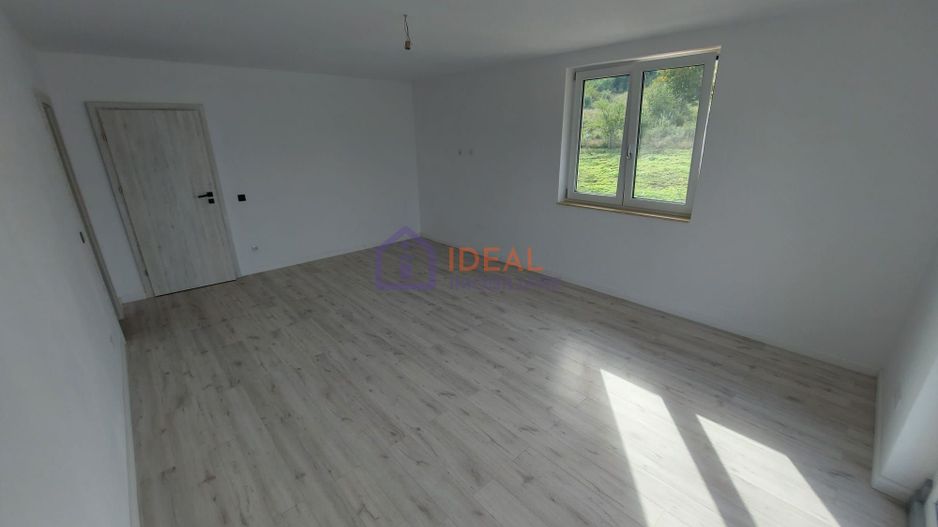 Casa Individuala LA CHEIE cu 250 mp utili, zona Strand - Poză 17