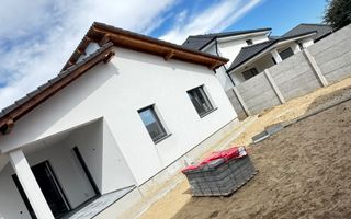 🏡 CASĂ DE VÂNZARE - Poză 3