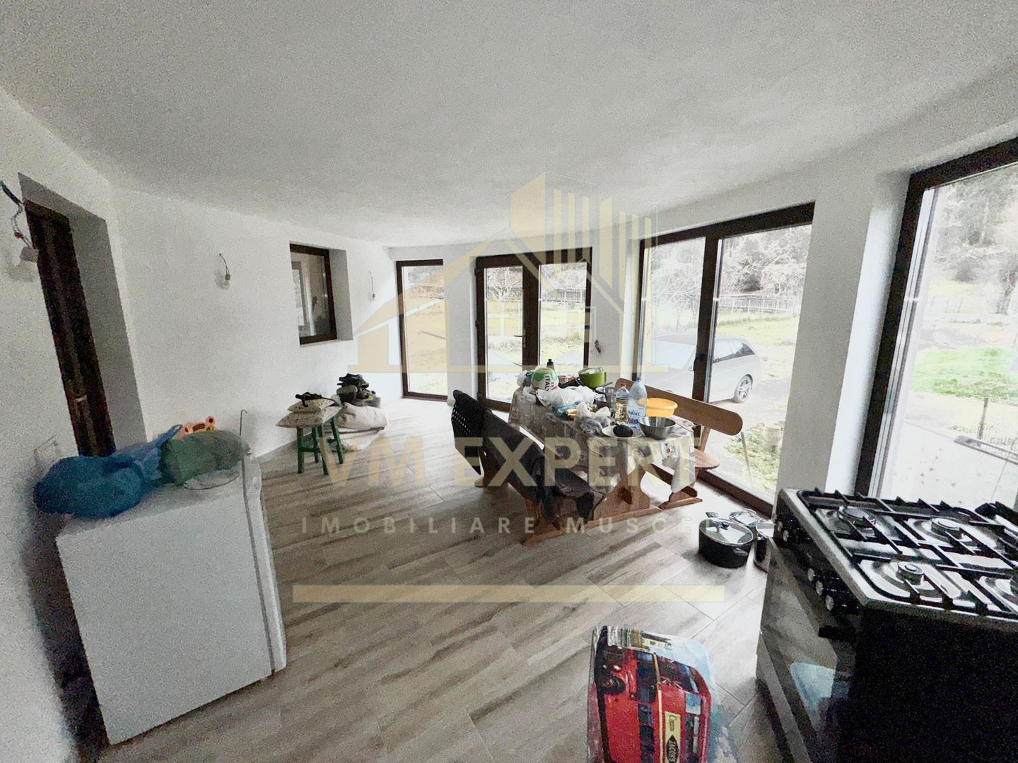 CASĂ 5 CAMERE 252 MP TEREN 1362 MP DRAGOSLAVELE ARGEȘ - Poză 13