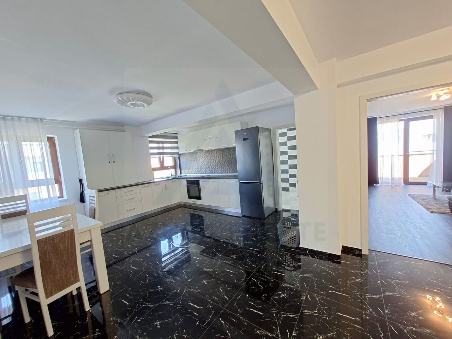 Penthouse modern 101 mp 2 bai terase 40 mp si 2 parcari pe Dna Stanca - Poză 1