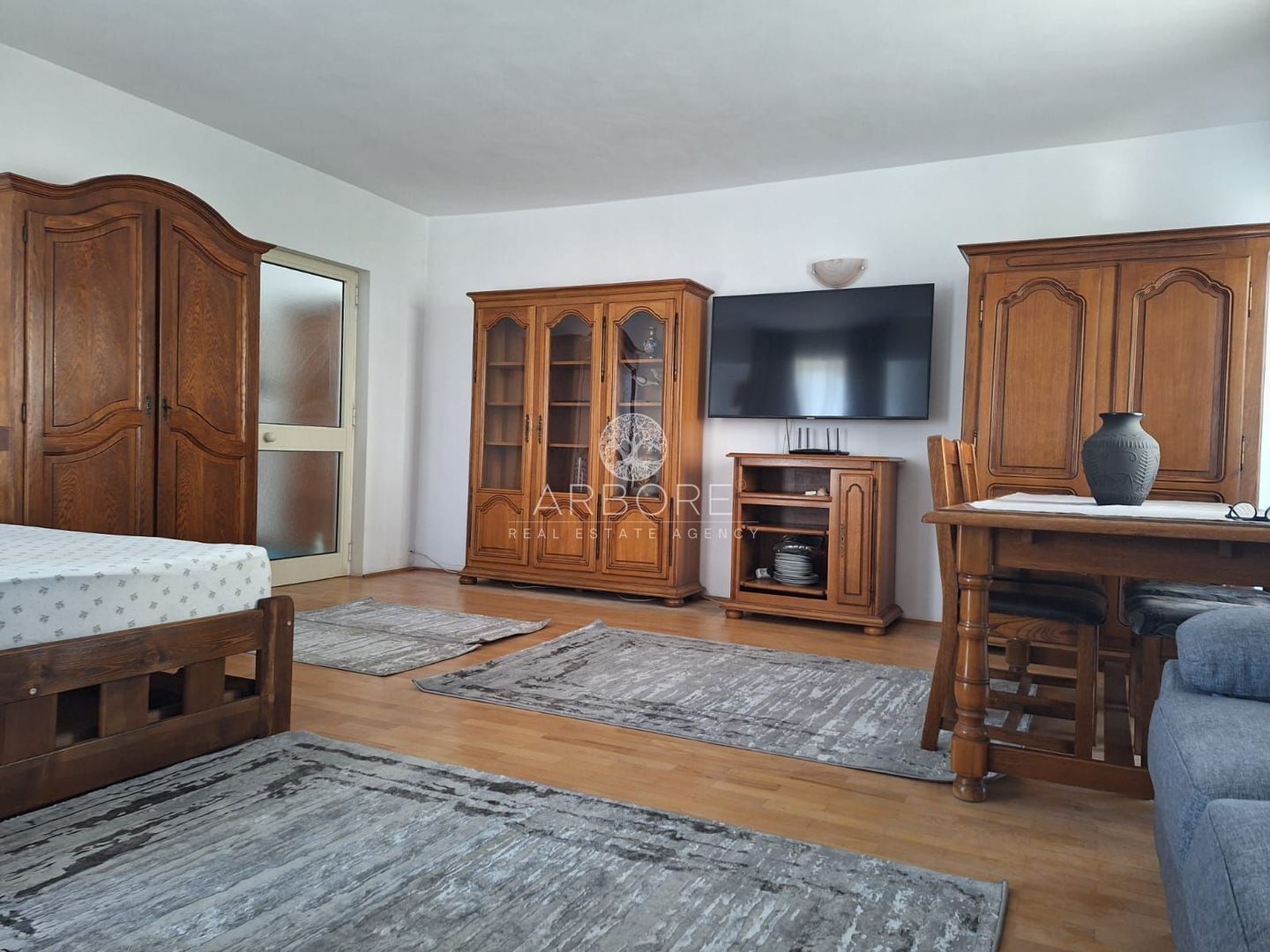 Garsoniera de inchiriat  Unirii - Poză 2