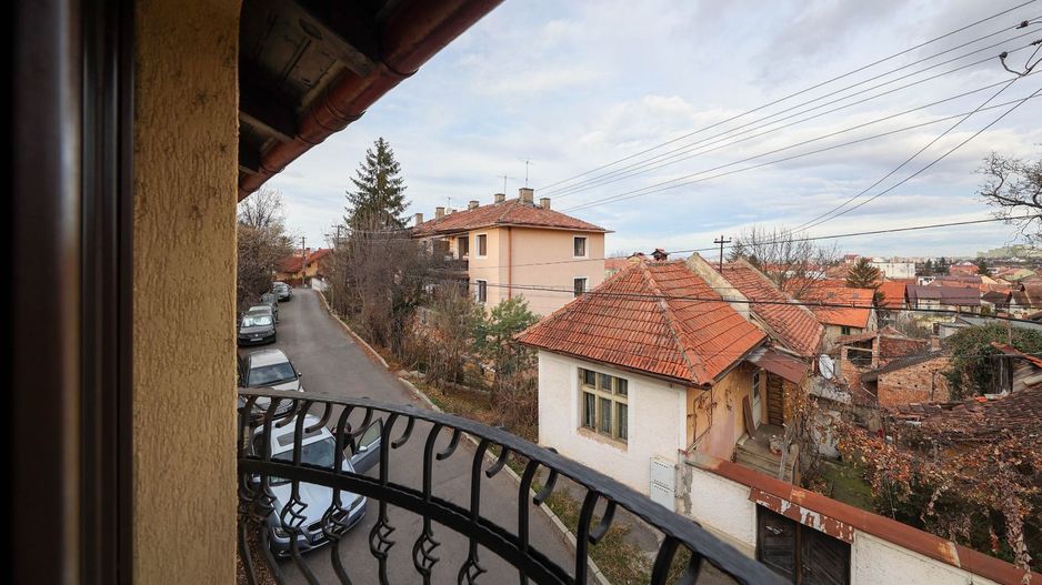 Casă deosebită de vânzare în centrul Brașovului - Poză 48