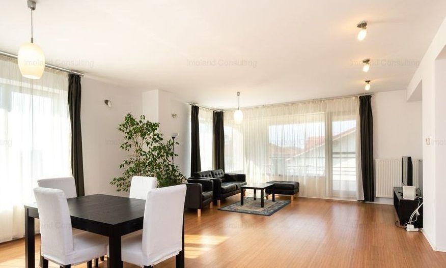 Apartament 3 camere de închiriat spațios proaspăt renovat - Poză 1