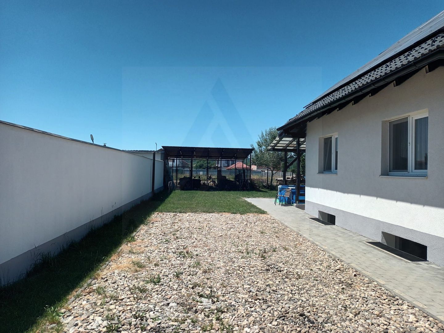 Casa individuala 5 camere 150 mp utili si teren 460 mp in Cristian - Poză 2