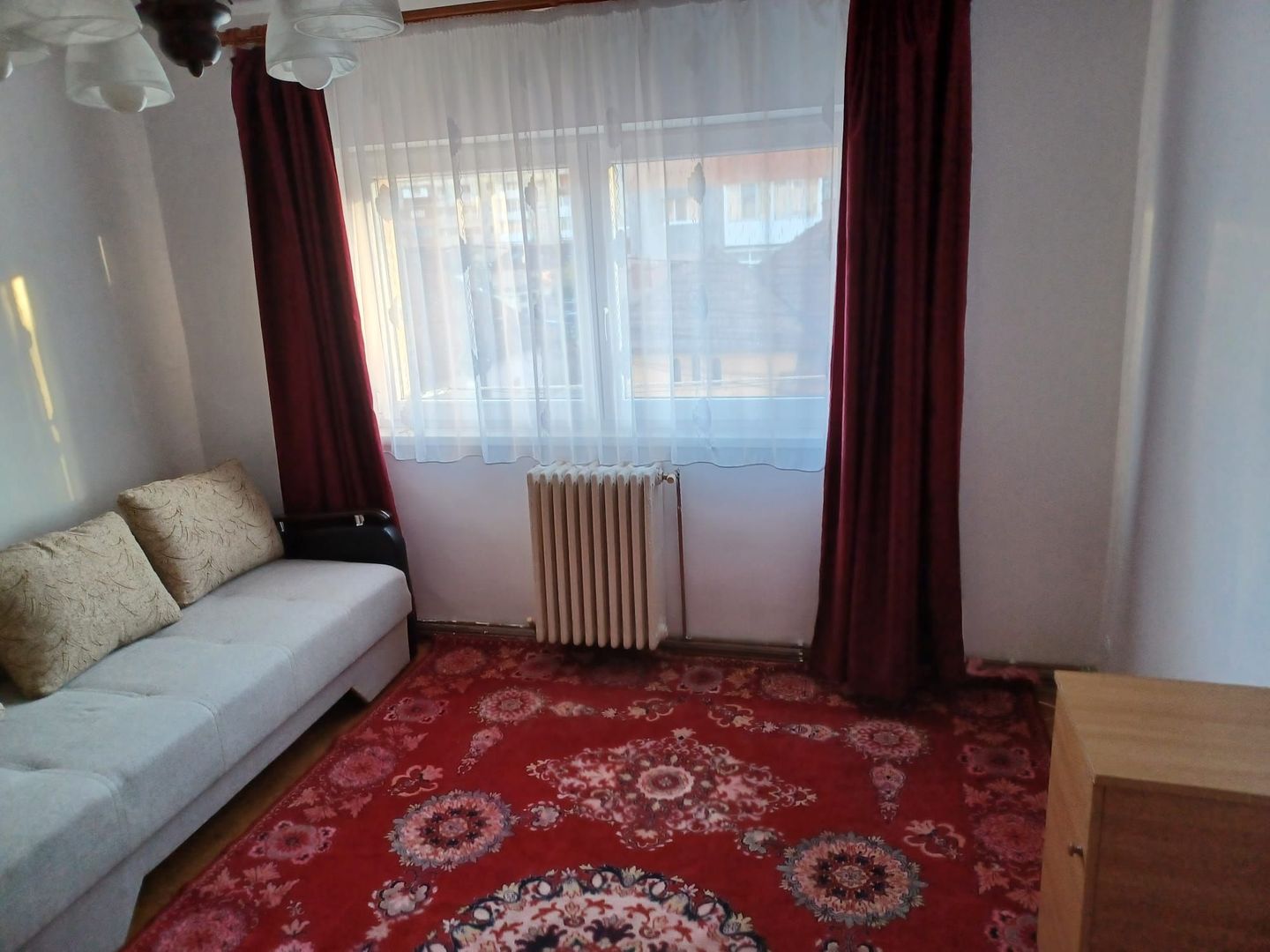 Garsonieră de închiriat in Alba Iulia - Poză 1