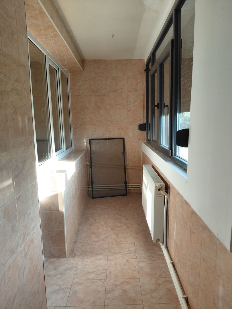 Apartament 2 camere, Tiglina 2, etaj 4,  balcon mare, liber! - Poză 19