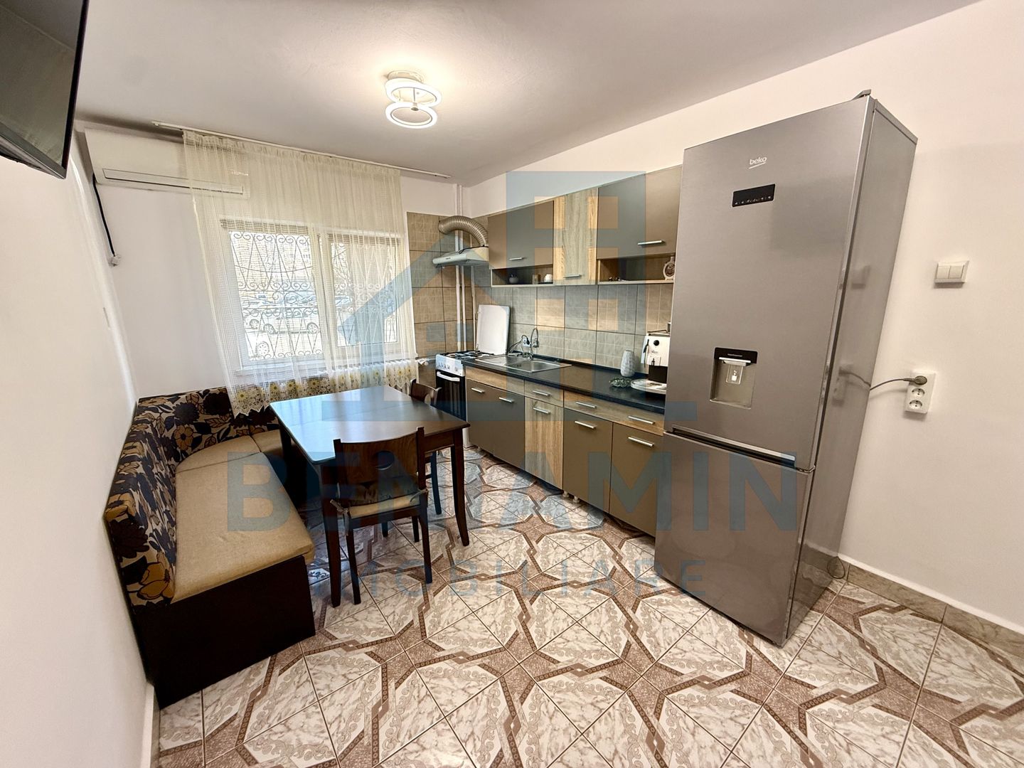 2 decomandate - parter - mobilat - utilat - Rovine - Posta - Poză 3