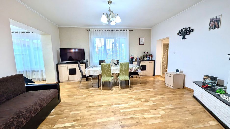 Casa 6 camere 244 mp+ Spatiu Comercial- teren 500 mp-Zona Han - Poză 1