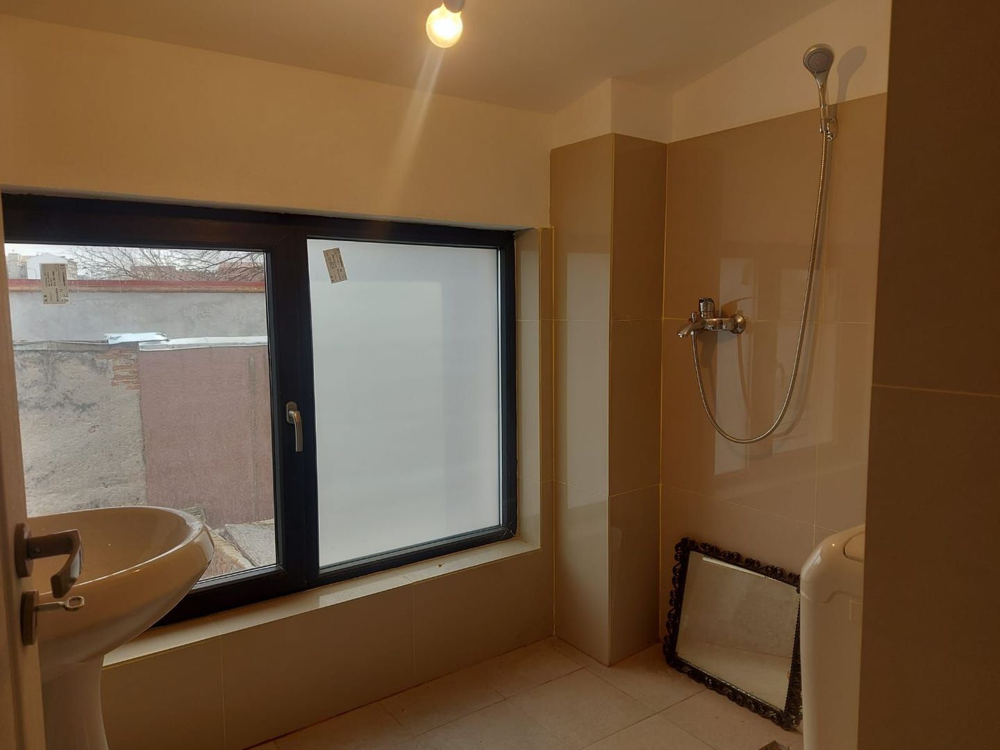 Casa/Vila 6 camere Piata Victoriei, Buzesti / An 2023 - Poză 39