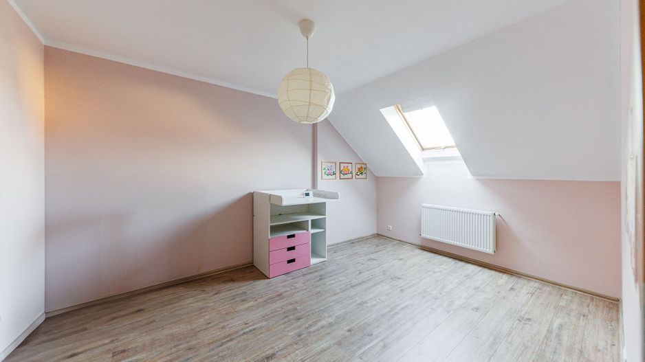 Casă primitoare și cochetă în Dumbrăvița – langa pădure și lac | Com 0 - Poză 17