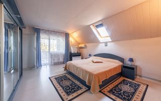Casa visurilor cu 4000 mp livada roditoare si gradina Darmanesti-Arges - Poză 8