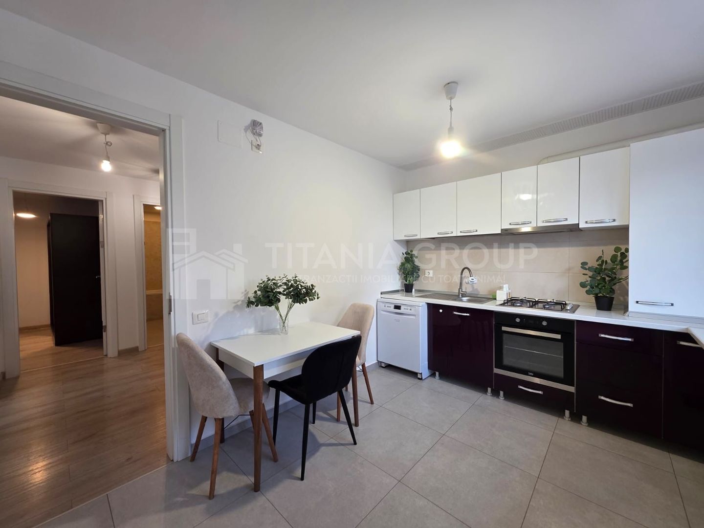 Apartament 2 camere spațios și luminos Urban Segovia Tractorul - Poză 2