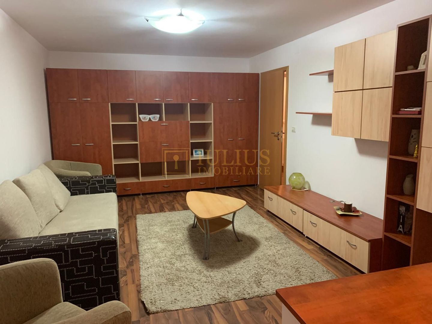 3 camere| 2 bai| 80 mp| Soarelui| centrala proprie| ideal pentru familie| - Poză 1