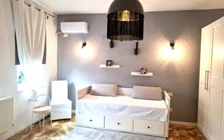 Studio modern, 32 mp,+ 20 mp anexe, zona Parcul Carol-Parlament - Poză 1