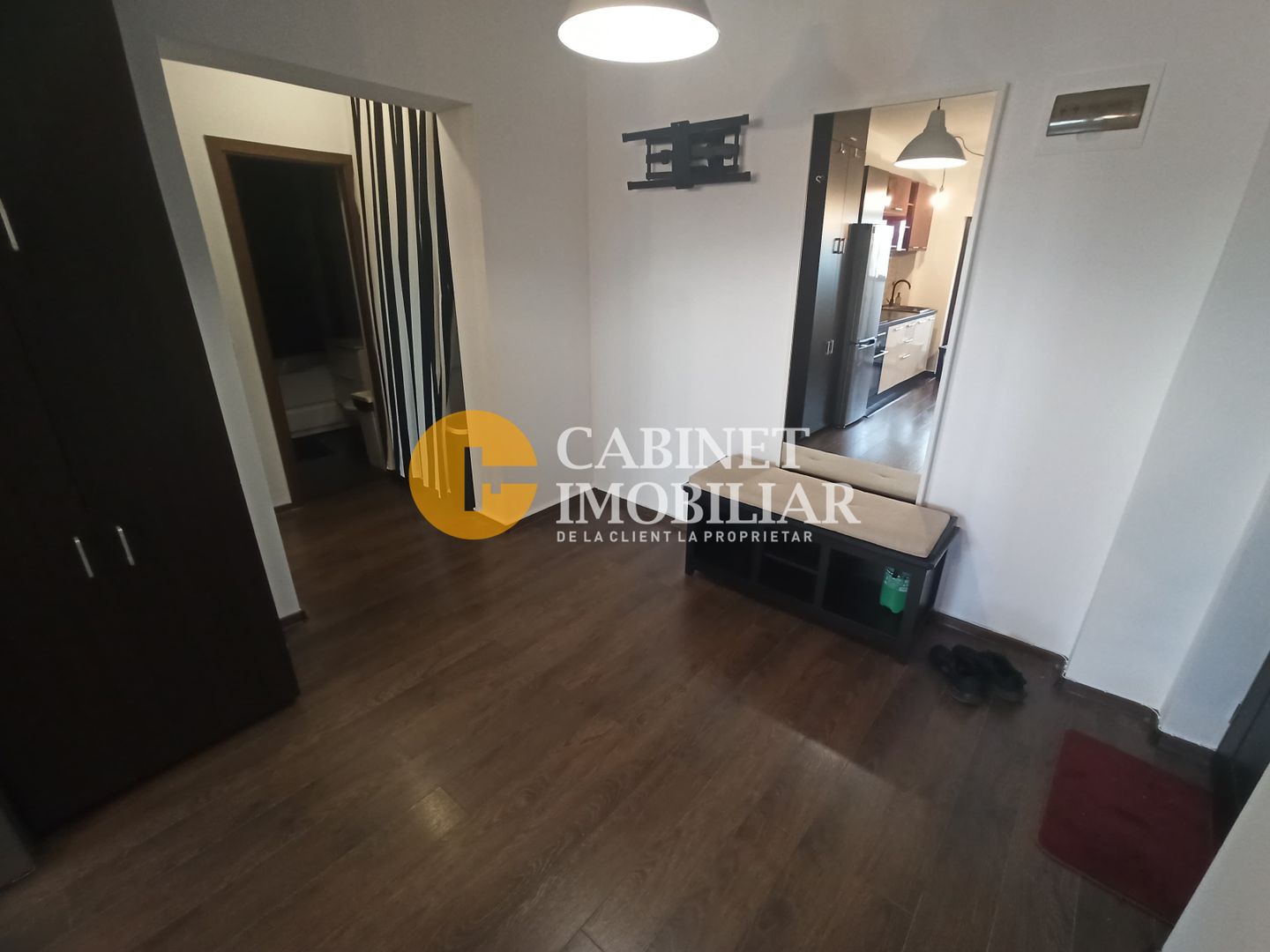 2 CAMERE SPATIOASE - 72 MP - LOC DE PARCARE - COMPLEX BROWN - Poză 2