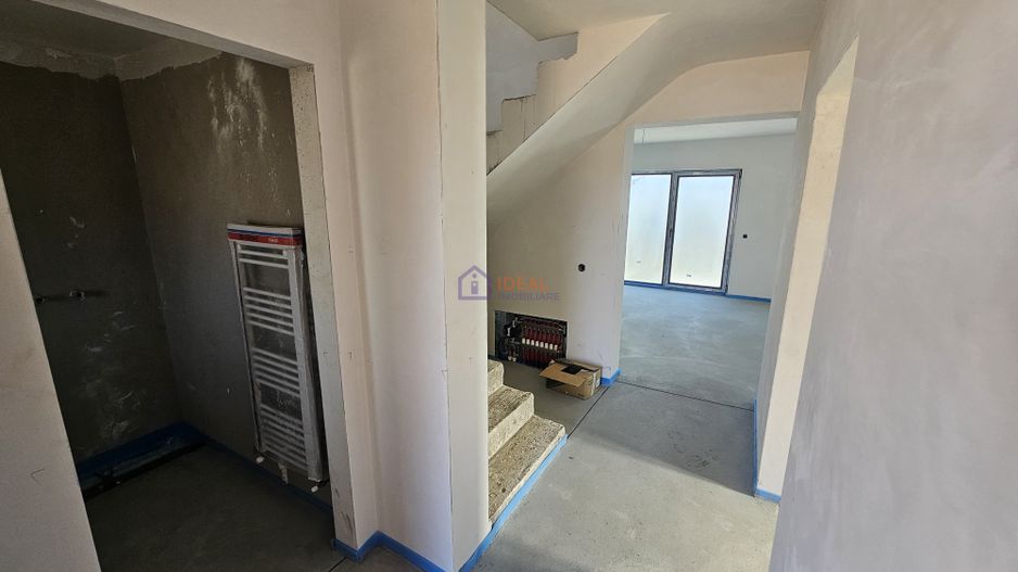 Casa Individuala Moderna cu 5 camere, si 350 mp de curte, in Sura Mica - Poză 7