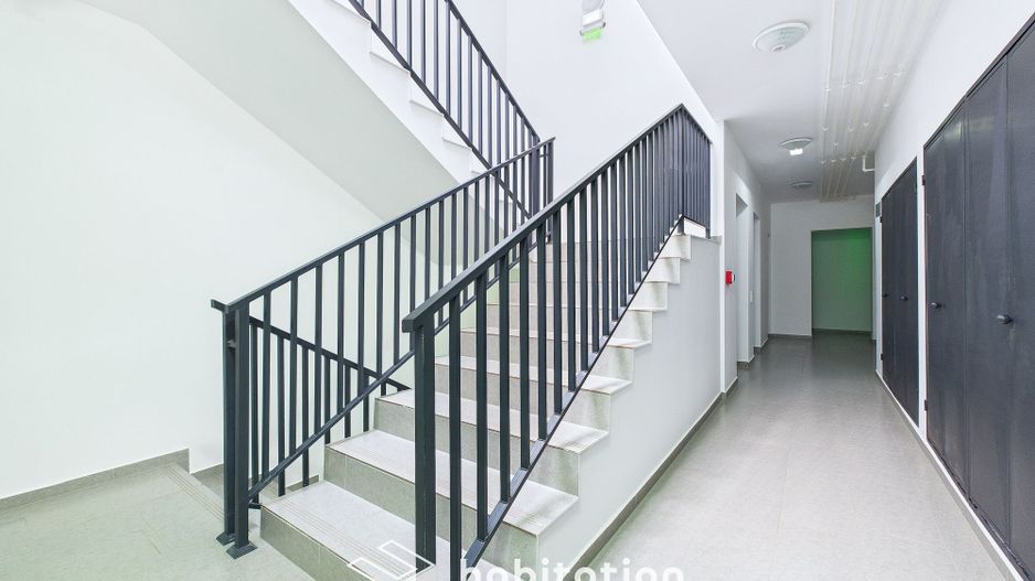 Apartament elegant si vibrant, vedere panoramicǎ ,zona Lipovei- Padure - Poză 29