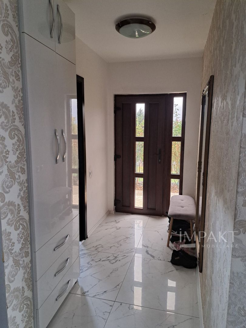 Casa  cu  vedere Panoramică în Făget, Peisaj de Vis și Confort Complet! - Poză 8