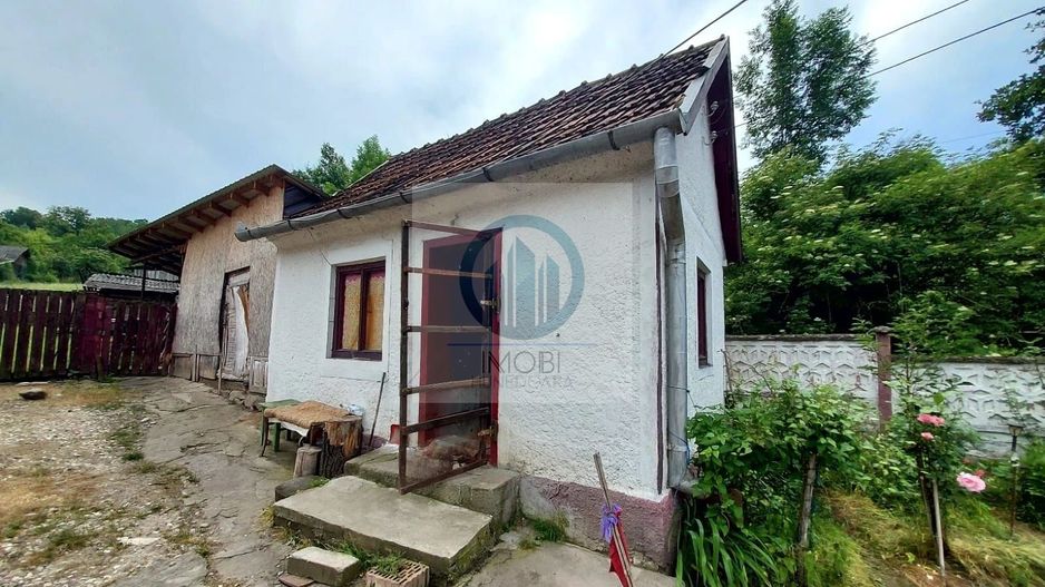Casa renovata cu teren 7000mp la 19 km de Deva – Sat Nojag, Hunedoara - Poză 7