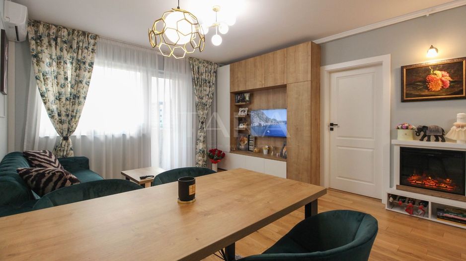 Apartament 3 camere cu parcare, de vânzare în zona Vivo! - Poză 1