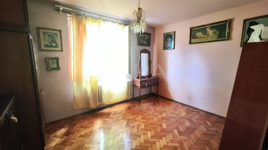 Apartament 2 camere cu vedere la parc, zonă liniștită, garaj inclus. - Poză 1