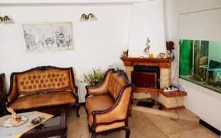 🏡 Proprietate exclusivistă cu 2 case, piscină și sală de fitness - Poză 1