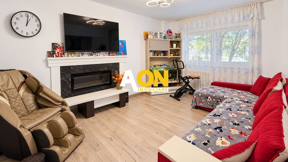 Apartament, 4 camere decomandat, Ampoi 2 - Poză 1
