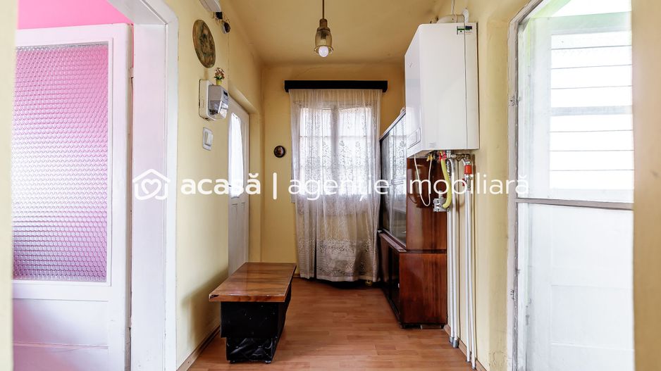 VANDUT! Casă  în Grădiște - Poză 13