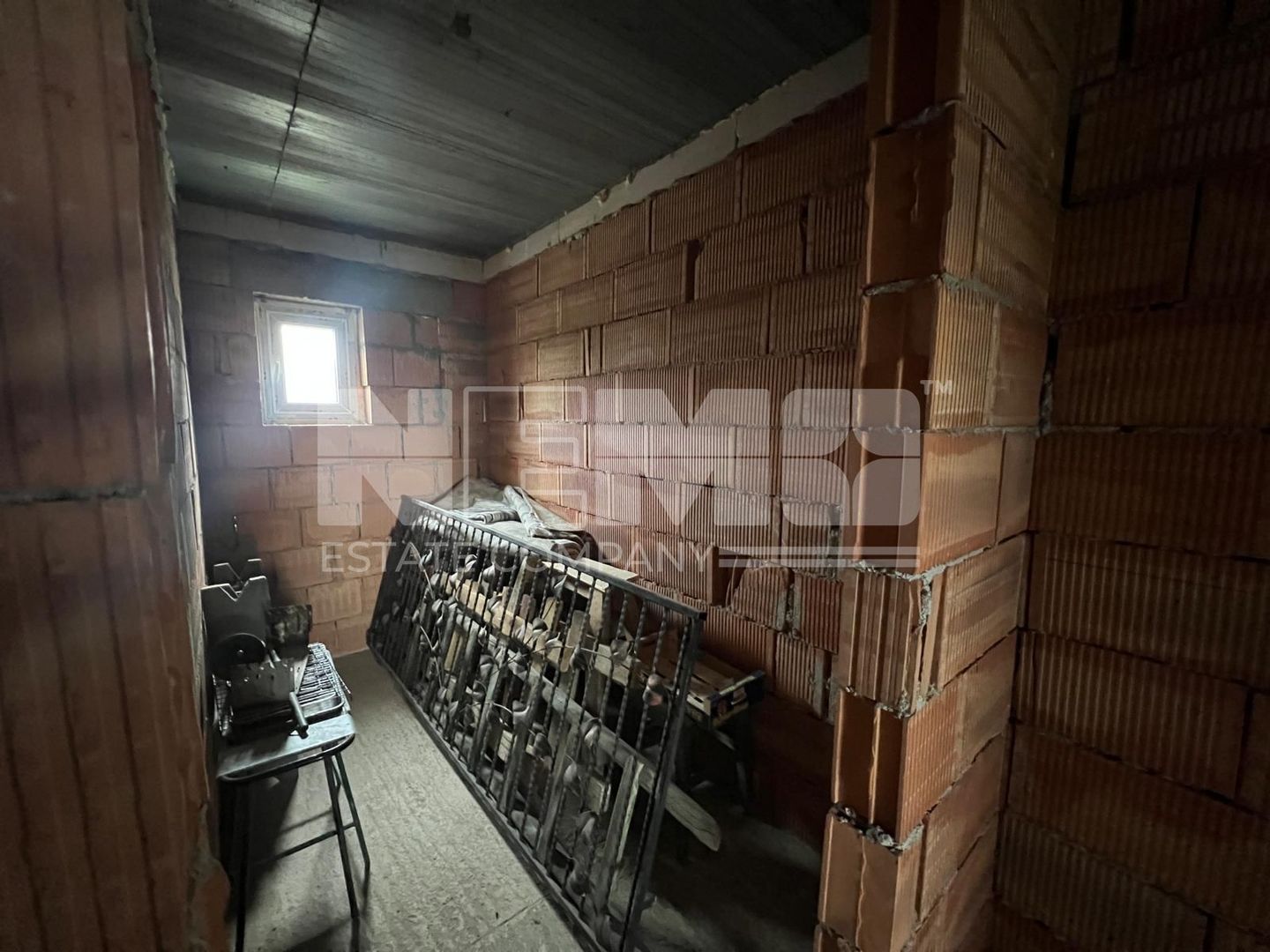 Casa la Rosu | 821Mp | Dornesti - Poză 17