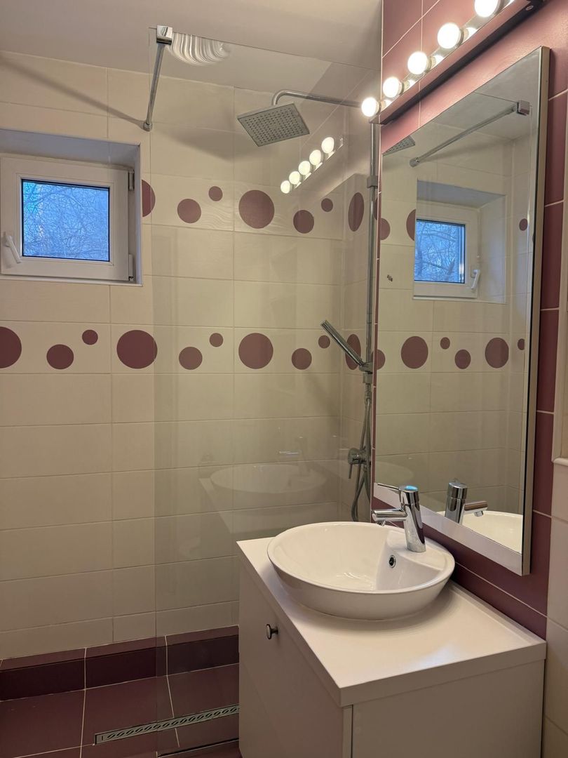 Apartament primitor 2 camere | Finisat modern | Lângă metrou Favorit - Poză 10