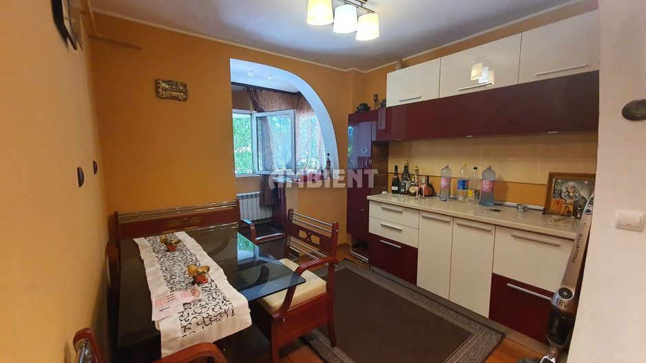 DE ÎNCHIRIAT - Apartament 2 camere, mobilat și utilat, zona CARTIER; - Poză 2