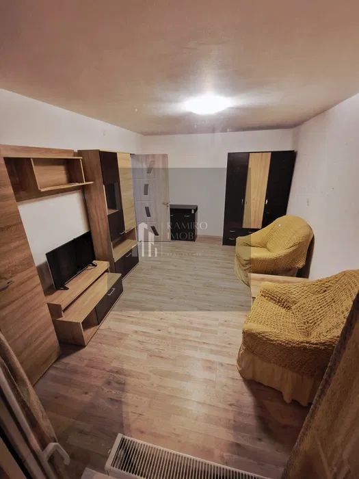 Apartament 2 camere decomandat Piata Resita Sector 4 - Poză 2