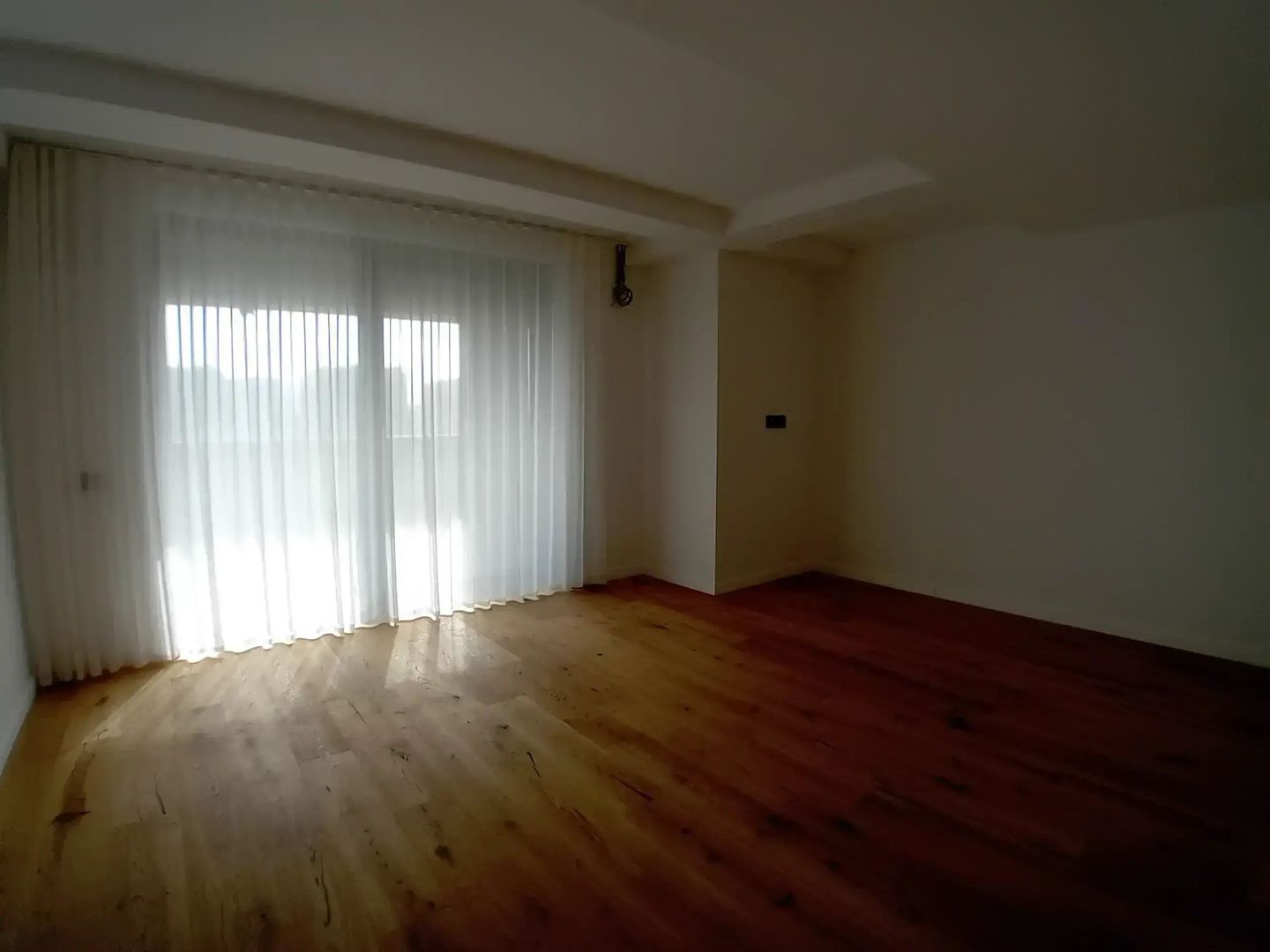 Apartament spatios 3 camere tip duplex I Zona Baneasa - Aerogarii - Poză 8