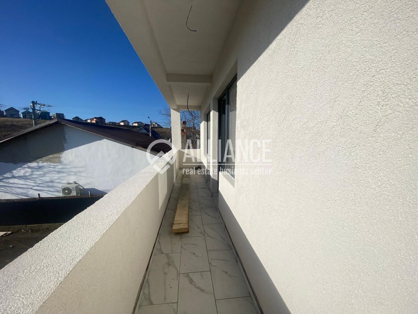 VALU LUI TRAIAN(COD 07) Casă P+1 cu 5 camere si teren de 375 mp - Poză 5